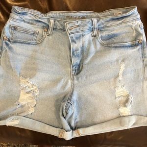 Women’s Maurices jean shorts